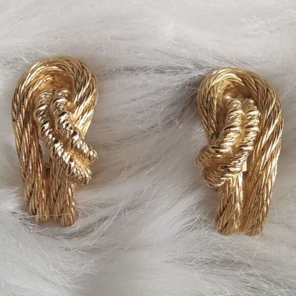 Christian Dior vintage earrings EUC w/COA - Picture 3 of 8